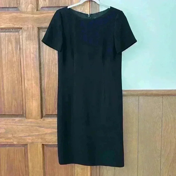 Ellen Tracy Black Dress Short Sleeves Size 4 - Picture 1 of 11